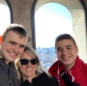 Meet your Posher, Apple